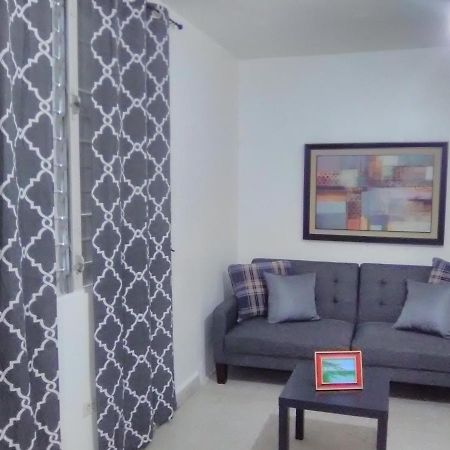 Hermoso Apartamento Frente Aeropuerto De Isla Verde San Juan Buitenkant foto
