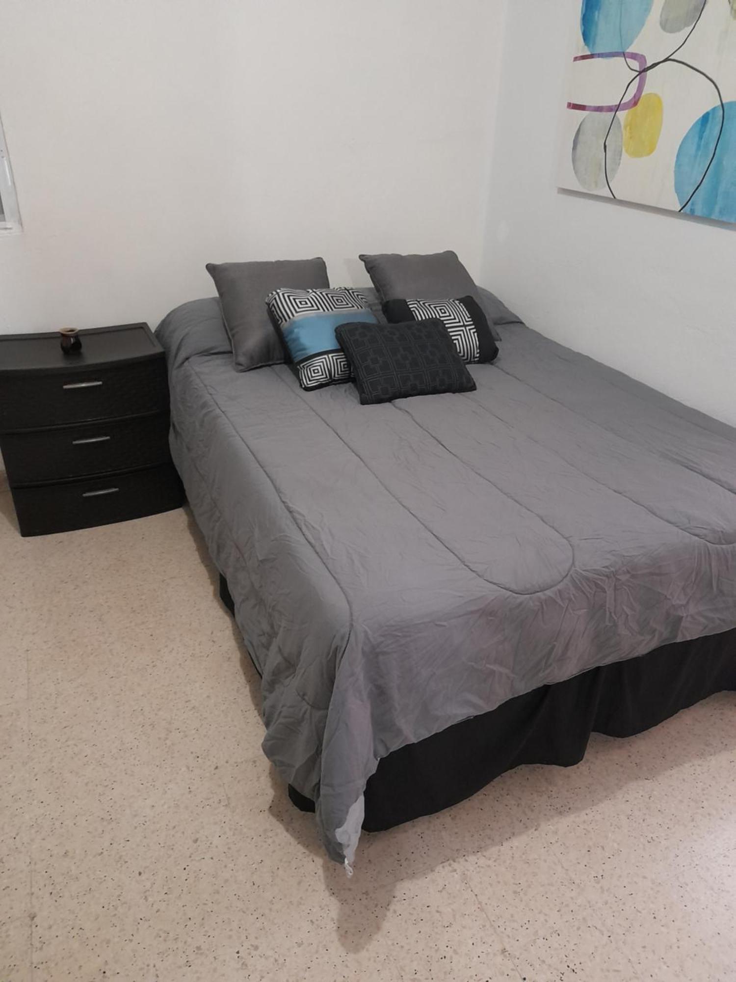 Hermoso Apartamento Frente Aeropuerto De Isla Verde San Juan Buitenkant foto